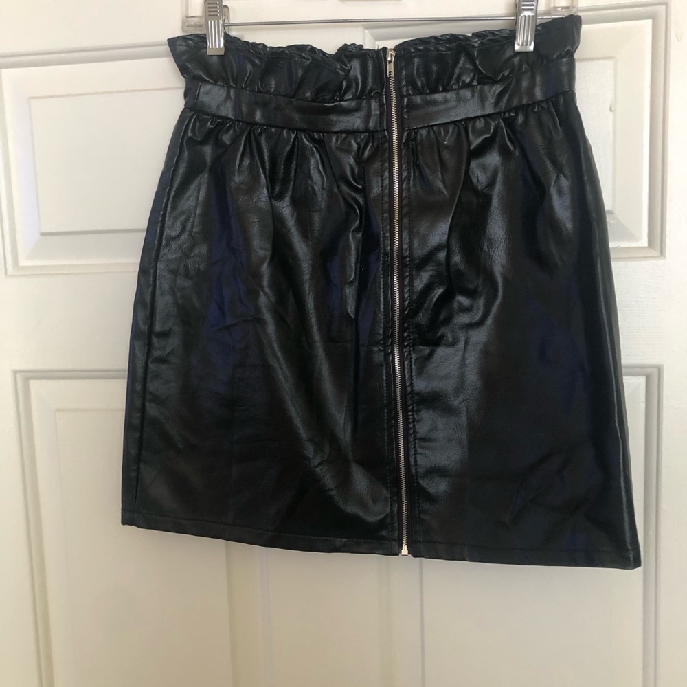 Simple Black Ruched Mini Pencil Skirt